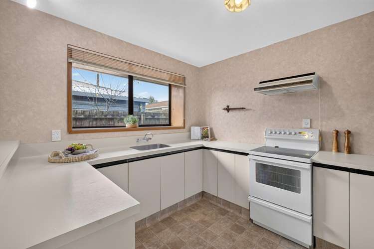 2/1 Spurway Place Mairehau_8