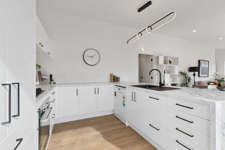 93a Kitchener Road Waiuku_5