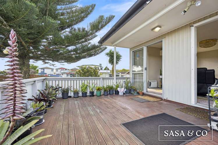 44 Sharland Avenue Manurewa_11