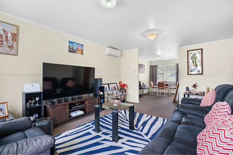 22A&B Tui Crescent Maunu_14