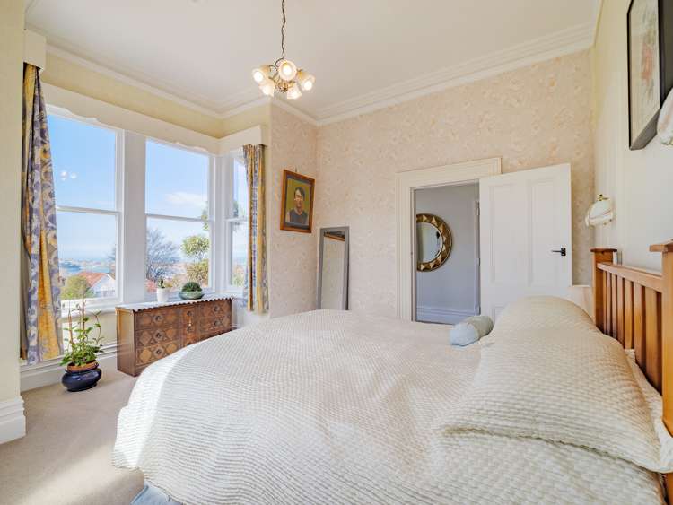 36 Garfield Avenue Roslyn_10