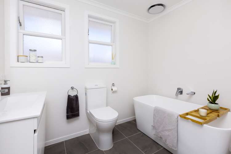 9 Hillside Drive Maoribank_13