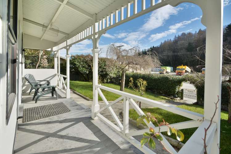 8 Irvine Street Lawrence_24