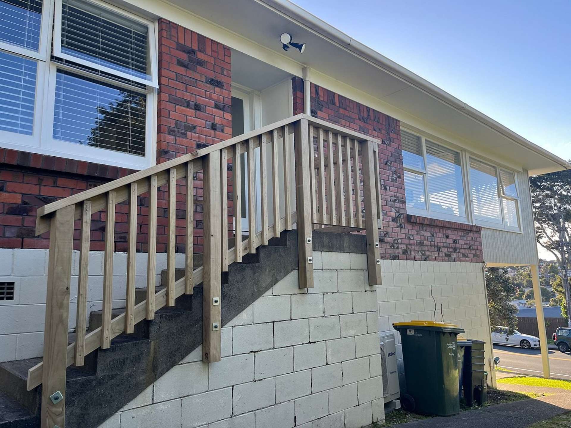 1/99 Archers Road Hillcrest_0