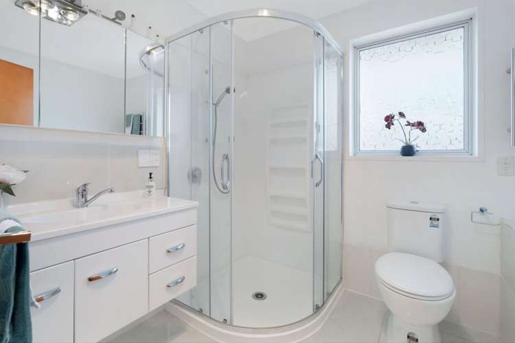 18 Dufek Crescent Wigram_12