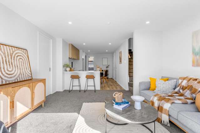 Units 1 -5/6 Ngata Place Hornby_2