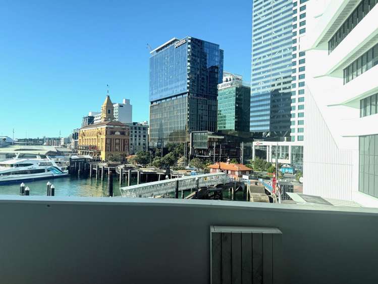 Shed 19A/137 Quay Street Auckland Central_12