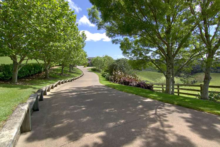 12 Tudor Park Drive Whitford_2