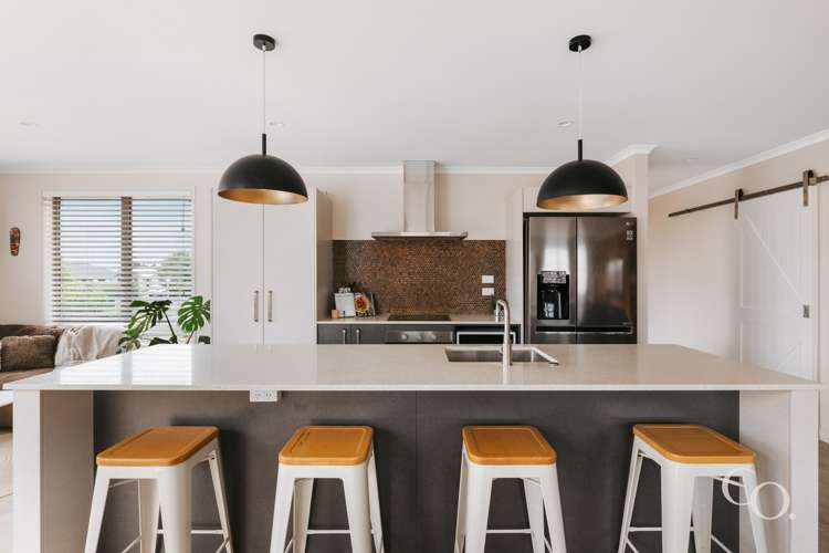 3 Blacklock Road Pyes Pa_13