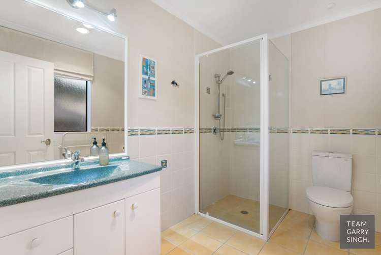 26 Castlehill Court Wattle Downs_11