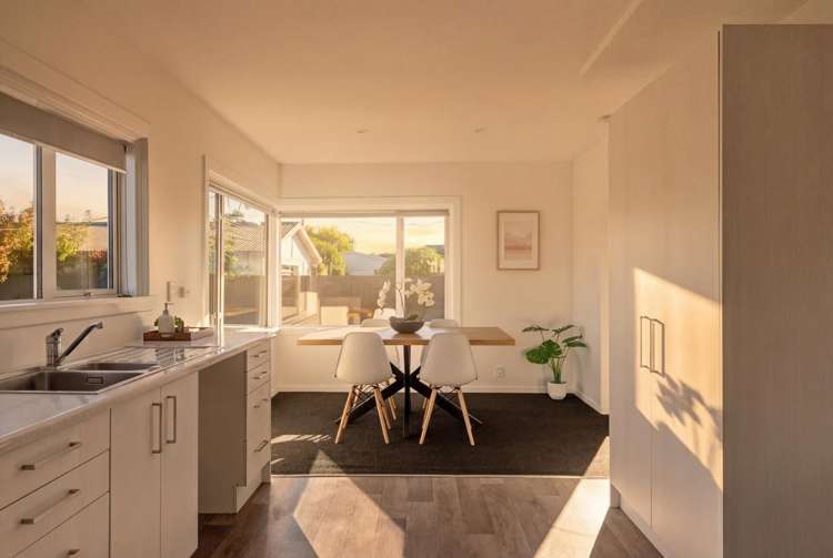 122 Springs Road Hornby_36