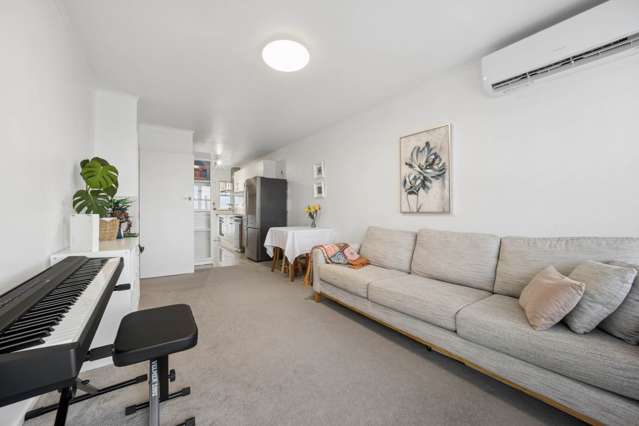 3/182 Carrington Road Mt Albert_4
