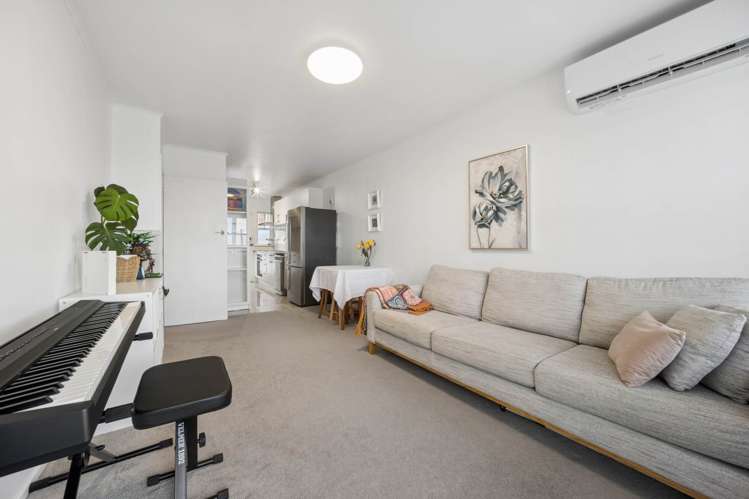 3/182 Carrington Road_3