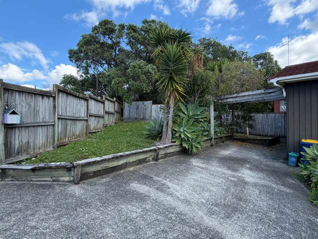 24 Nutsey Avenue Northcote_1