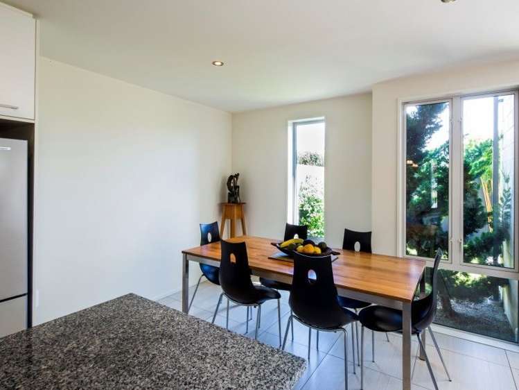 15a Pavilion Crescent Hillmorton_8