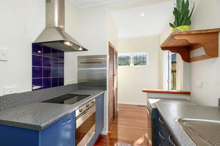 1d Kereru Bend Tawa_8