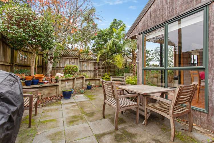 2/27 Vincent Street Howick_17