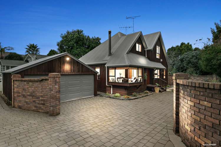 152 The Drive Epsom_0