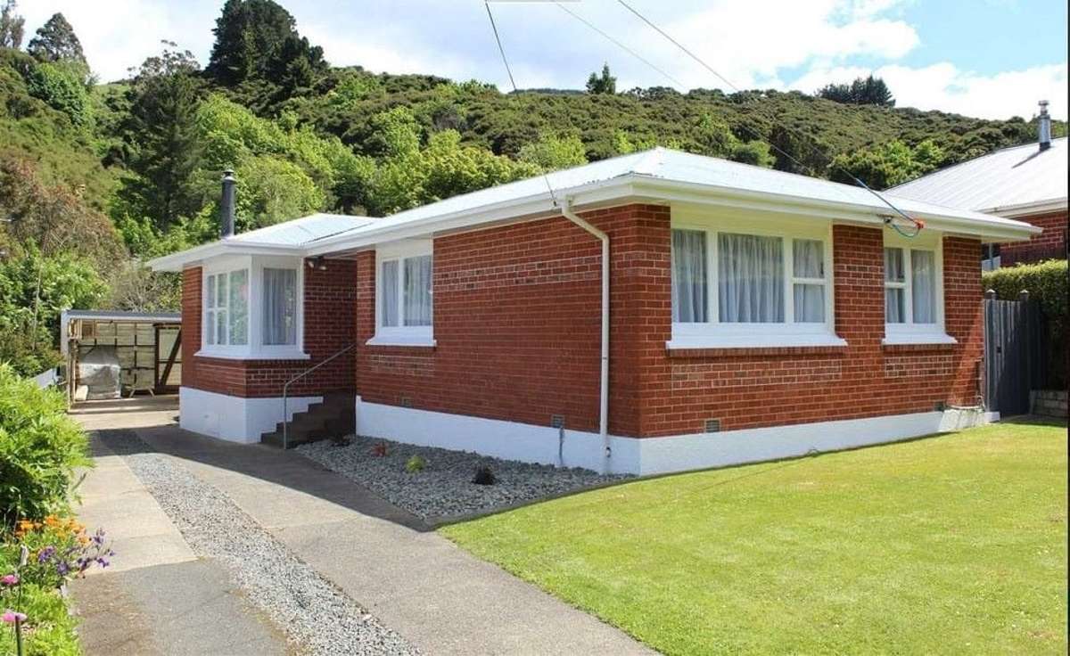 Sunny 3-bedroom home in a peaceful location 1