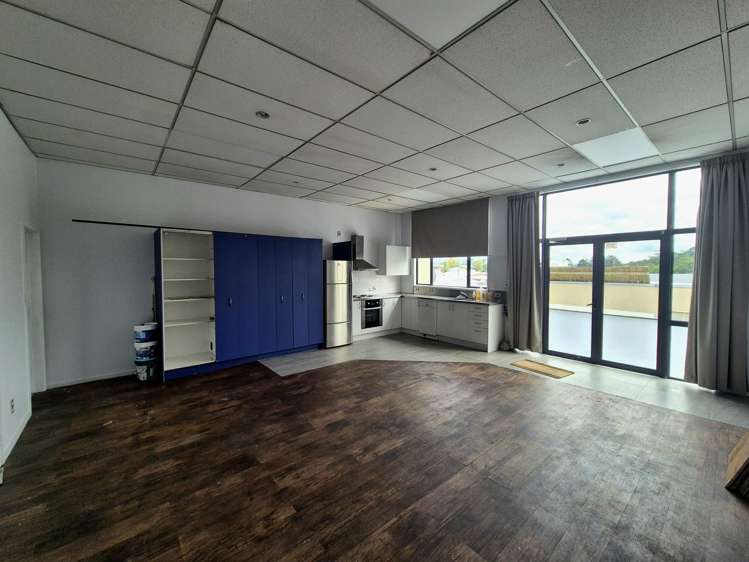 369 West Coast Road Glen Eden_5