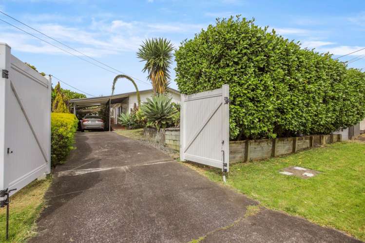 1/90 Rosier Road Glen Eden_11