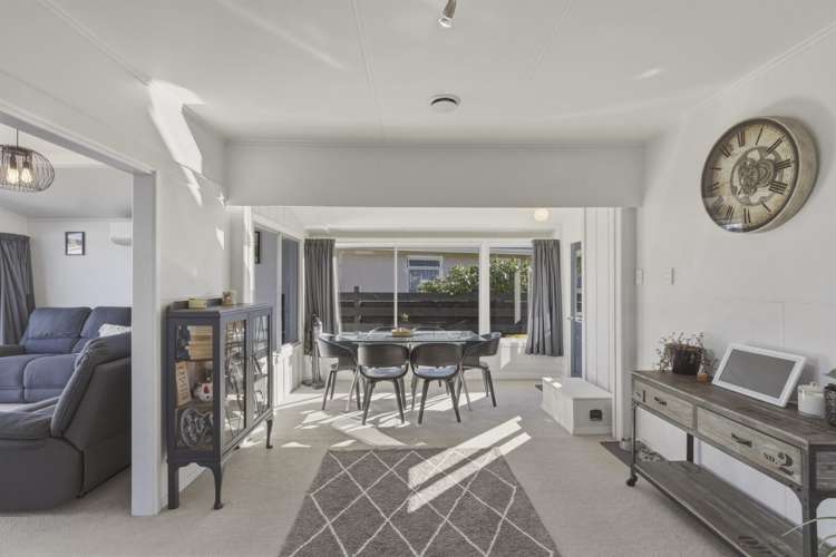 4A Blake Street Waitara_19