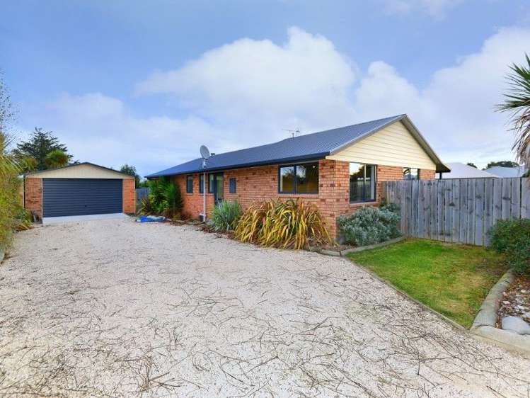 33 North Terrace Darfield_15