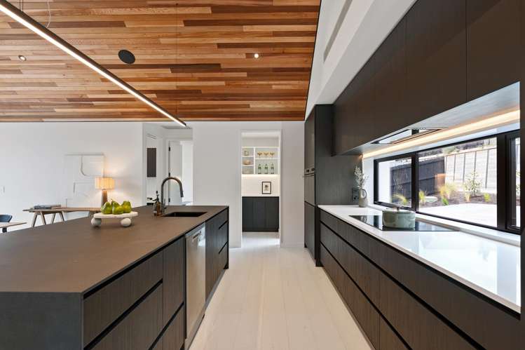 10 Flowers Lane Cracroft_9