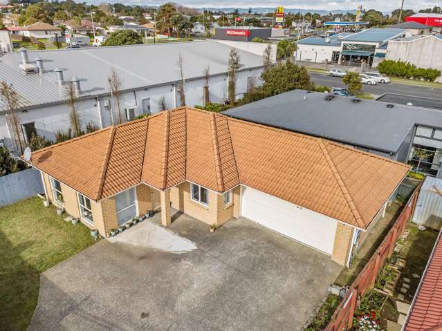 5a Robert Skelton Place Clendon Park_1