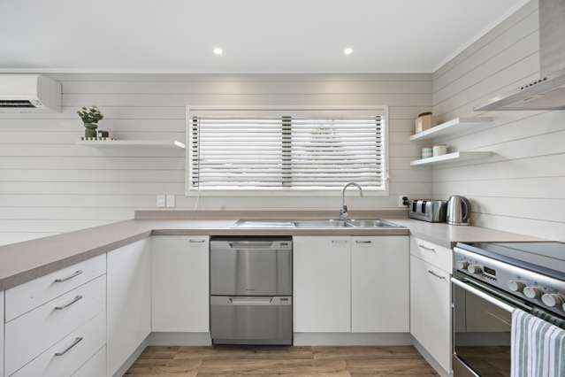 2/103 Cook Street Howick_4