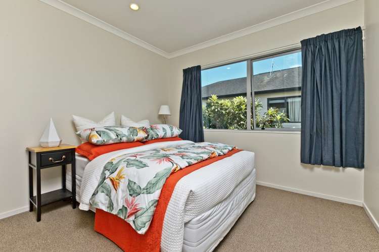 64 Medallion Drive Oteha_12