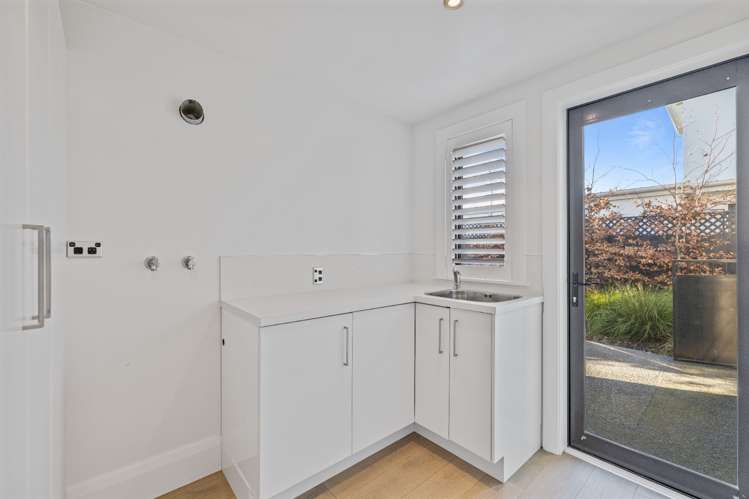 5 Merivale Lane Merivale_14