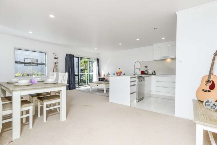 2/76 Galway Street Onehunga_7