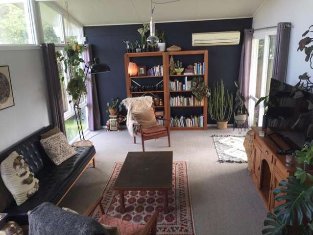 22a Forth Crescent Glenview_2