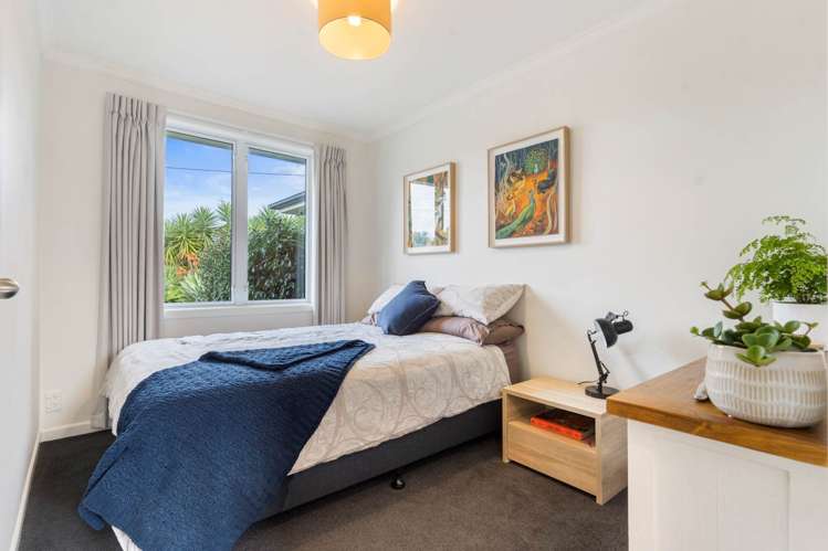 62 Cobham Crescent Kelston_9