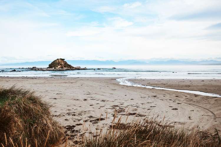 12 Monkey Island Road Orepuki_12