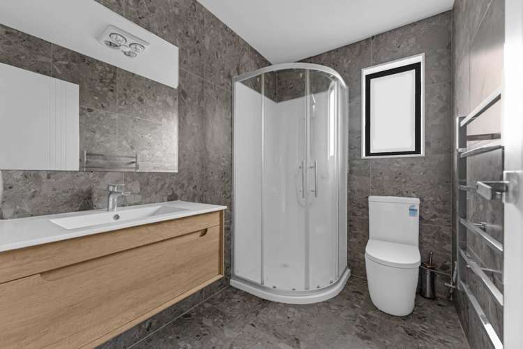 17b Tributary Parade Karaka_12