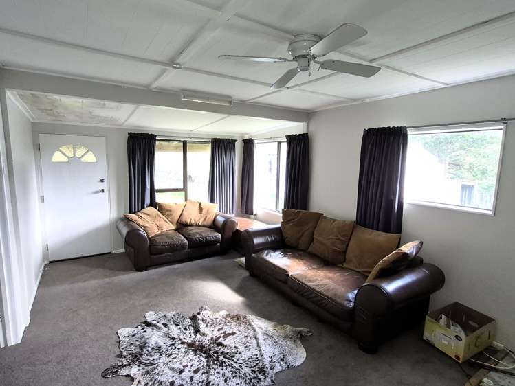 2269 Coast Road Pongaroa_8