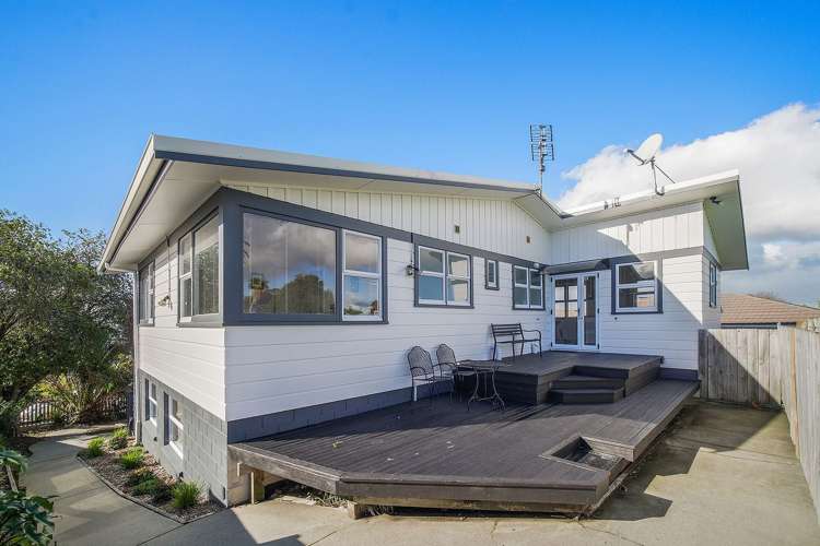 15 Larne Avenue Pakuranga Heights_2