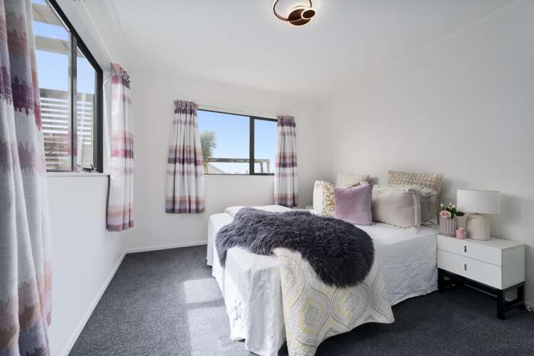 257 Glengarry Road Glen Eden_12