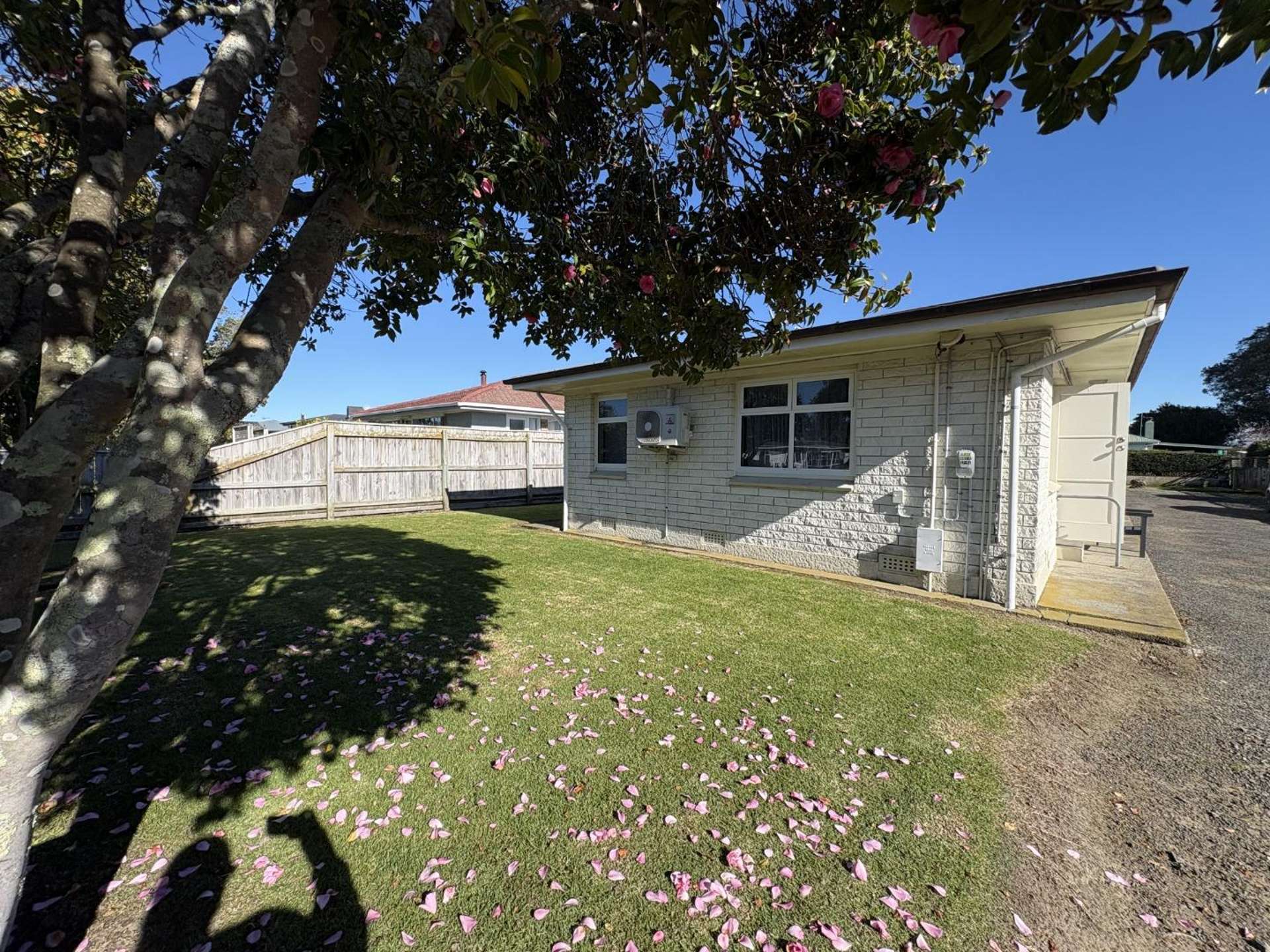 2/16 Eivers Road 11597_0