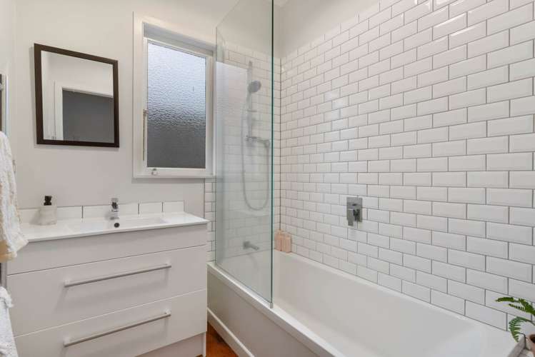 3a Derwent Street Morningside_14