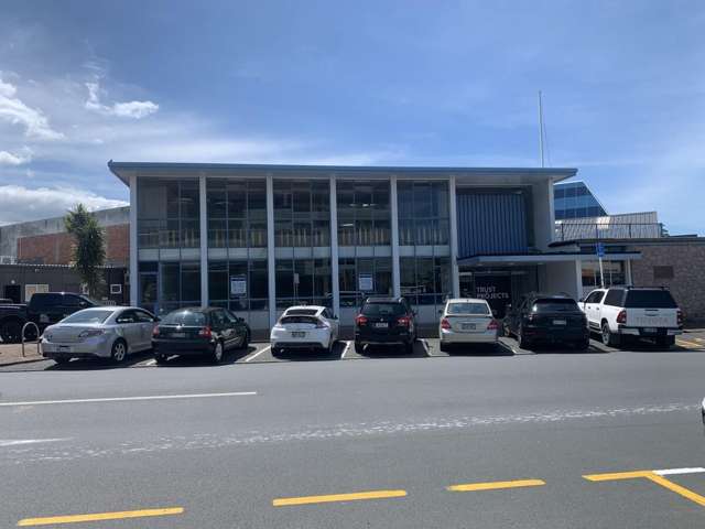 105 sqm Takapuna Retail or Cafe Opportunity