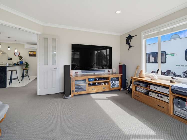 5 Pania Place Poraiti_8
