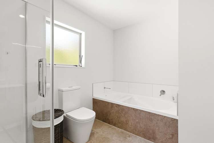 23 Chippenham Grove Churton Park_15