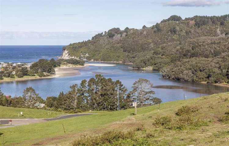 409 The Drive Whangamata_4