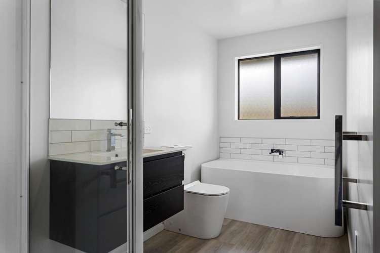 32 Plover Avenue Amberley_7