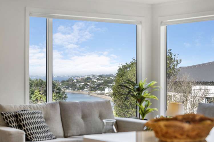 2/28 Beach Road Castor Bay_9