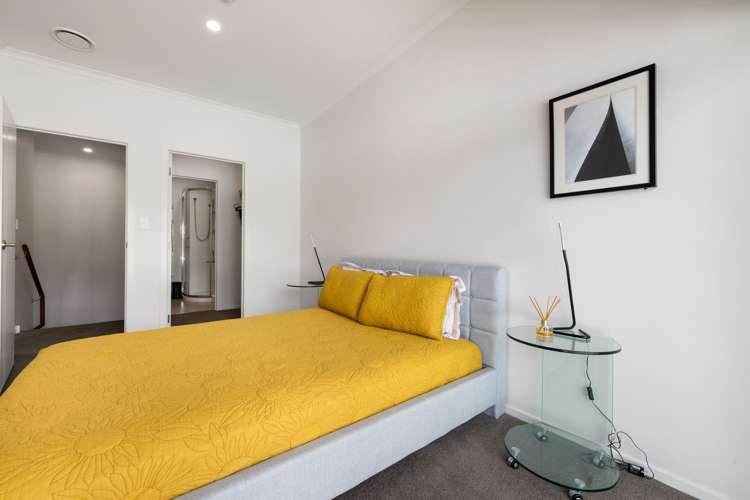 13/13 Vialou Street Hamilton Central_13