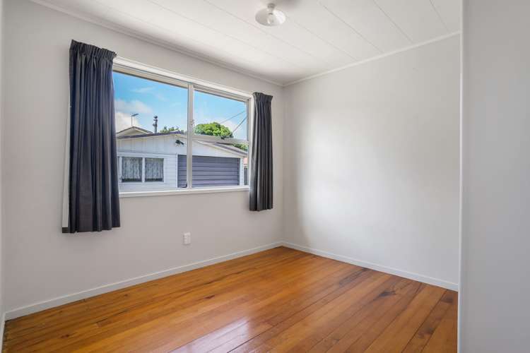 14 Burbank Avenue Manurewa_13
